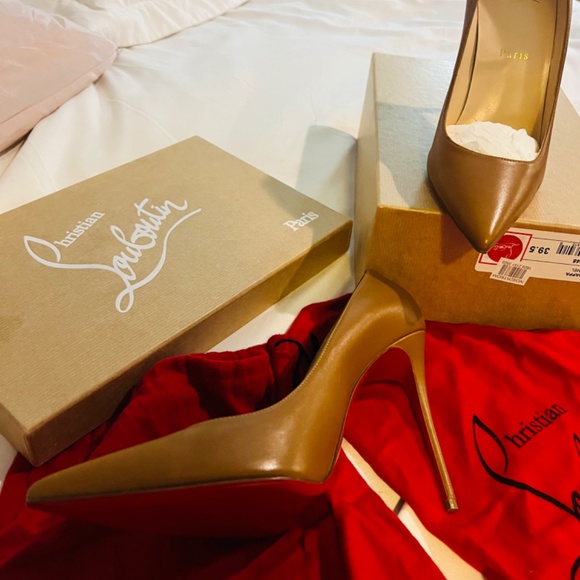 Christian Louboutin 'Decollete' Pointy Toe Pump Size 39.5 - Picture 2 of 6